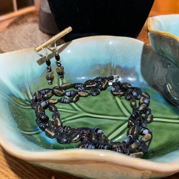 Black Handcrafted Hand Strung Multi Layer Necklace /Matching Earrings - Picture 4 of 5